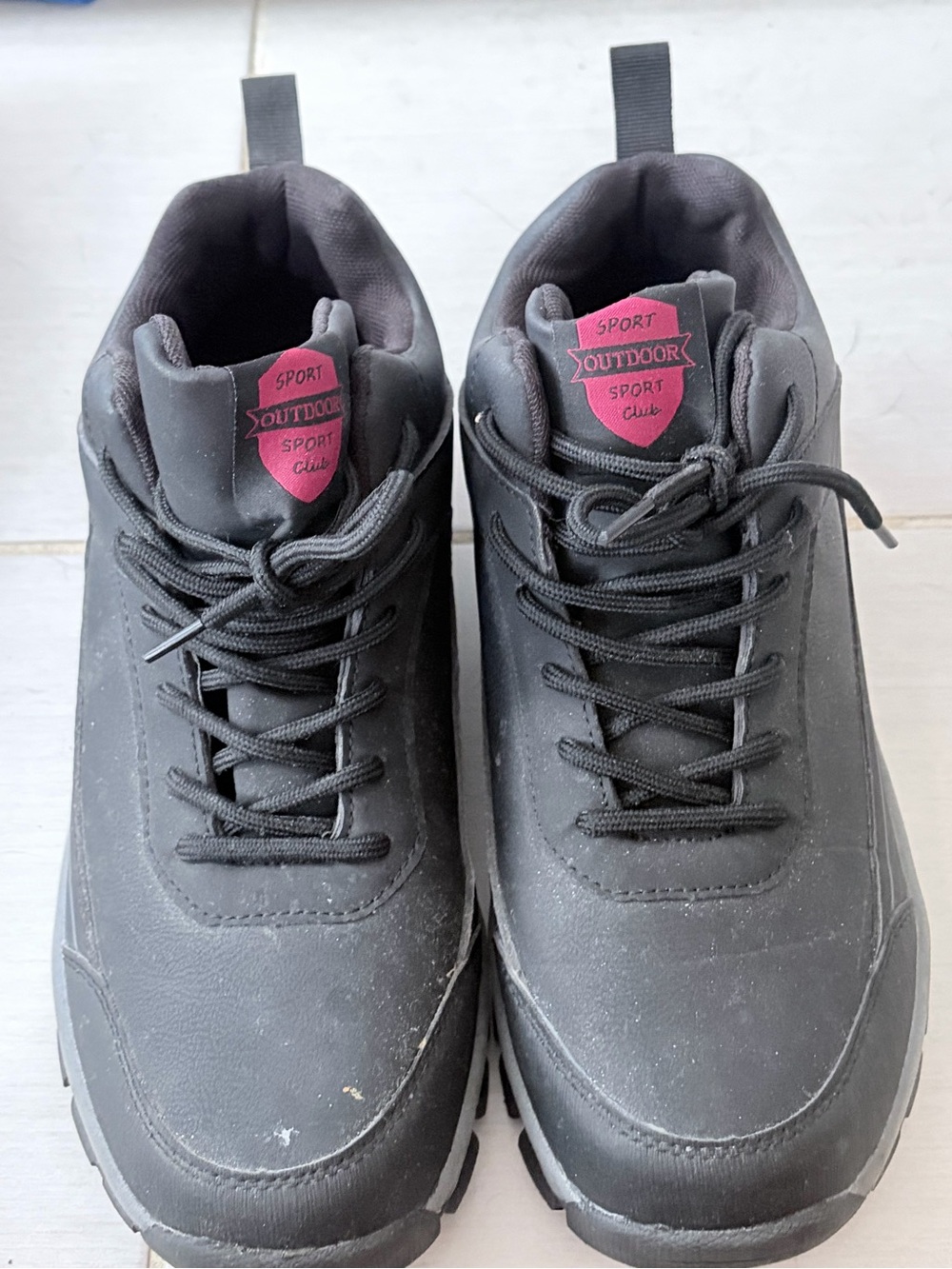 Men's Black Hiking Sneakers